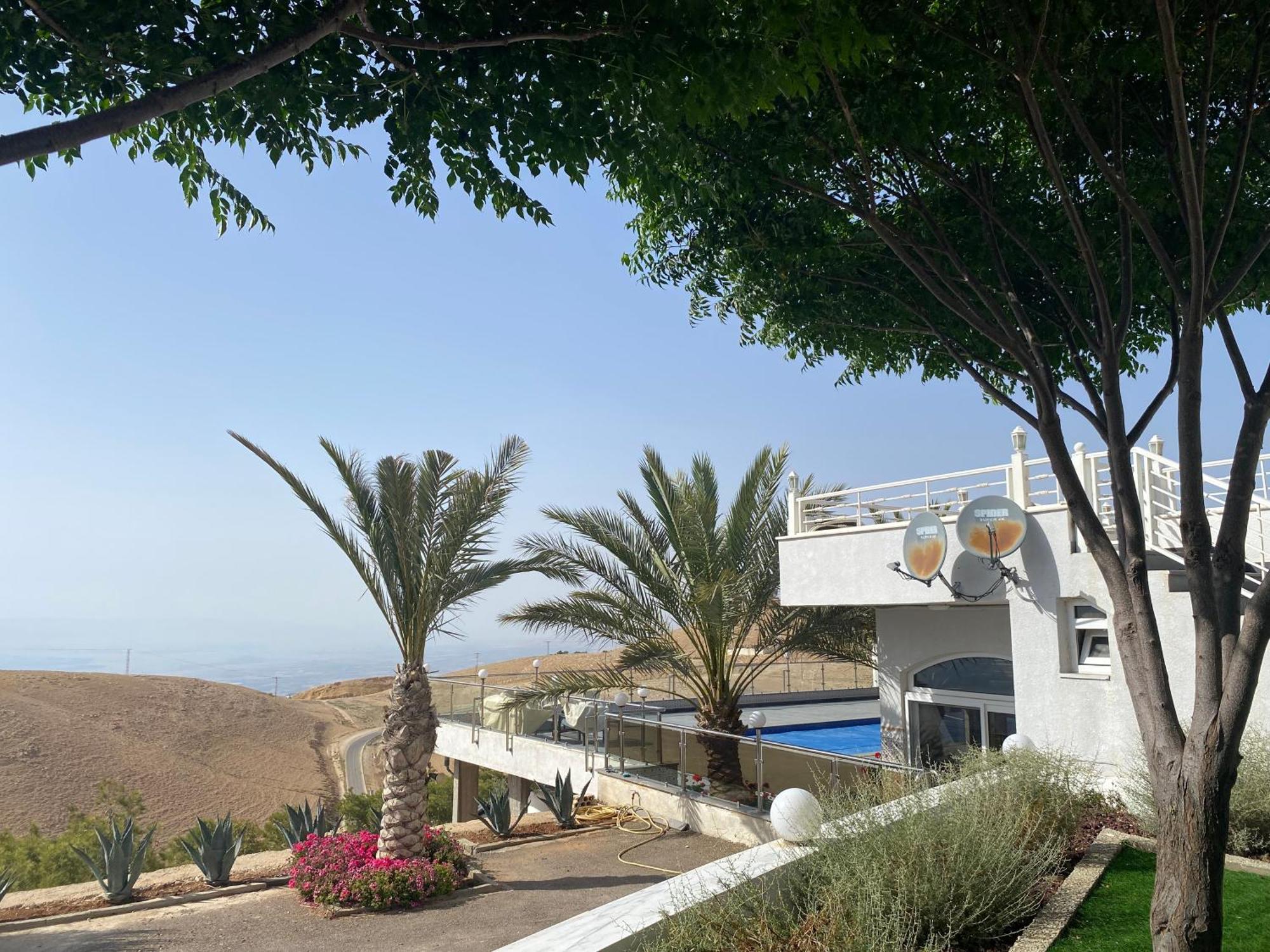 Golden Rays Chalet Madaba Extérieur photo